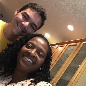 Meet your Posher, Malika